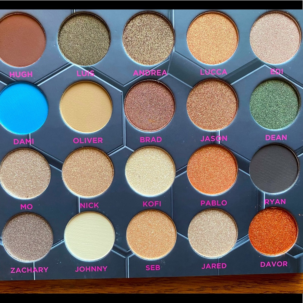 Eyeshadow palette